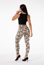 Load image into Gallery viewer, Melody Shaping Pants Regular Mid Waist Light Camo - Melody South Africa